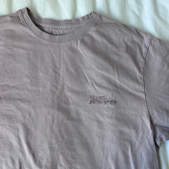 Volcom light lavender Men's T-Shirt - Picture 1 of 5